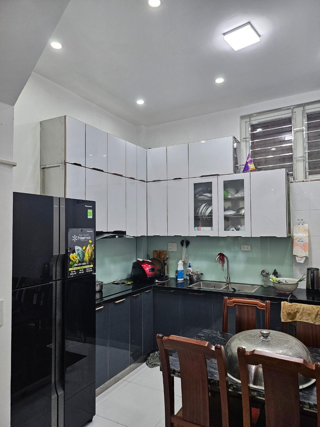 NHÀ ĐẸP AN DƯƠNG VƯƠNG – Ô TÔ ĐỖ CỬA, VÀO NHÀ – VIEW SÔNG HỒNG.